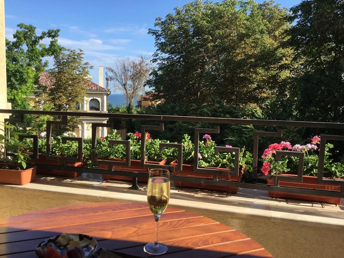 Sea Garden Lux Apartment Варна Болгария